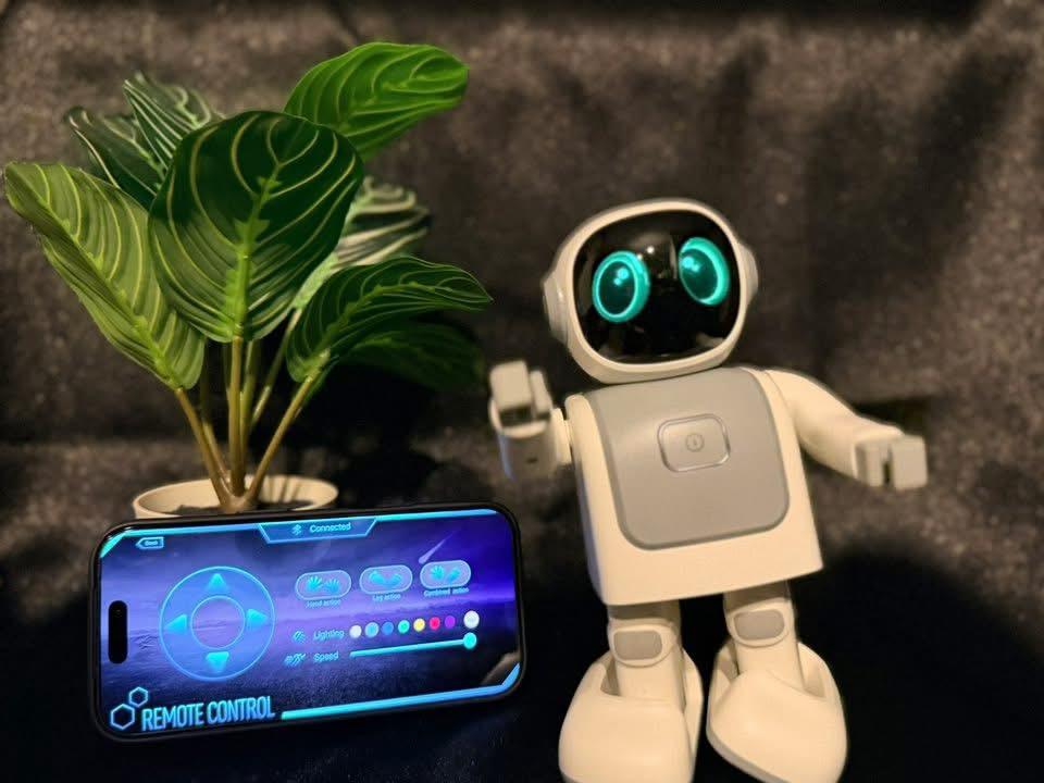 Smart Bluetooth Robot Speaker with App Controls & Talking Feature | Interactive Learning Toy